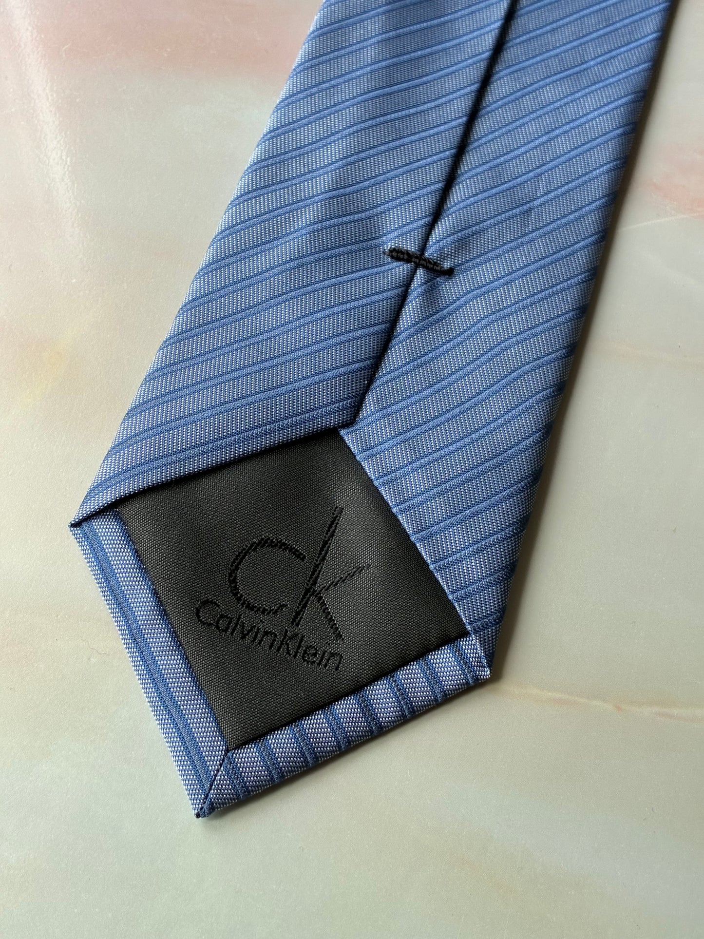 Cravatta Calvin Klein in Seta a Righe #105